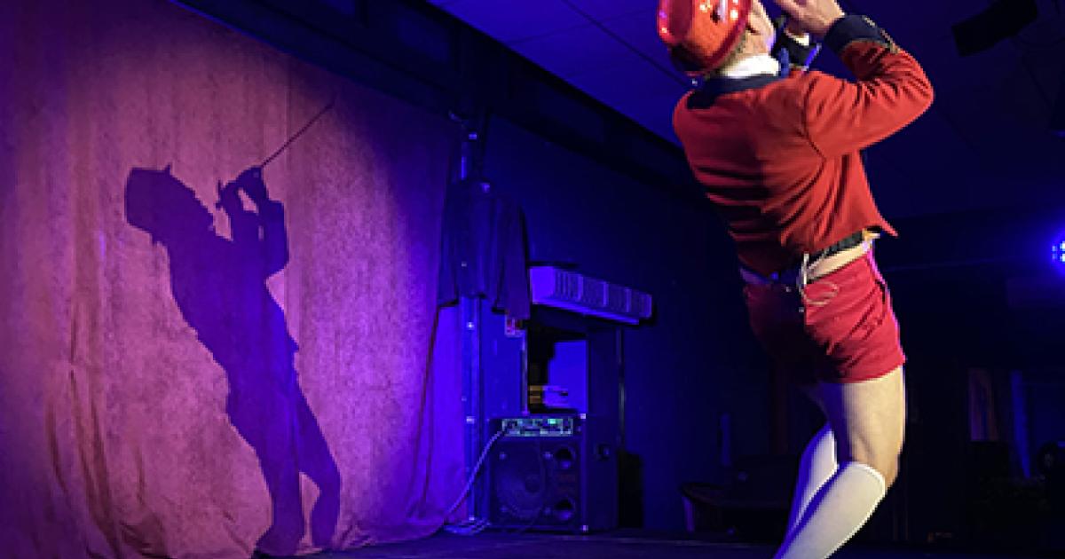 Off The Rails Cabaret | Off The Leash